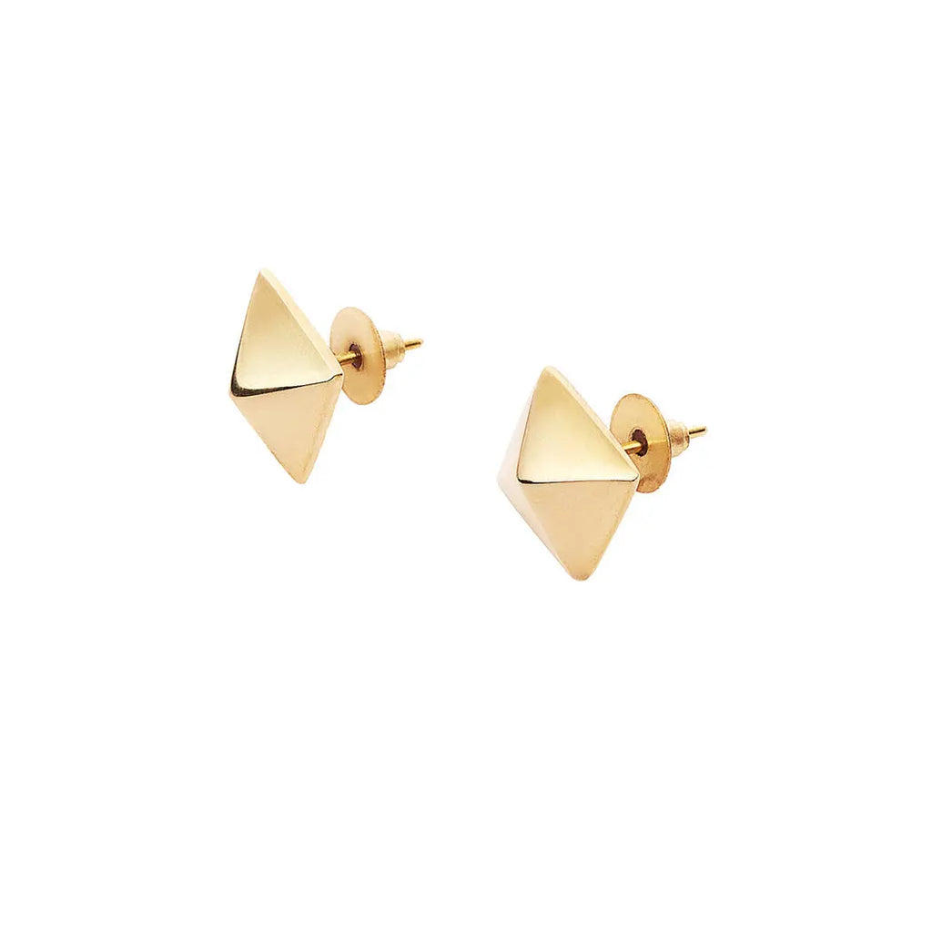 Kipato Unbranded - Cube Studs 
