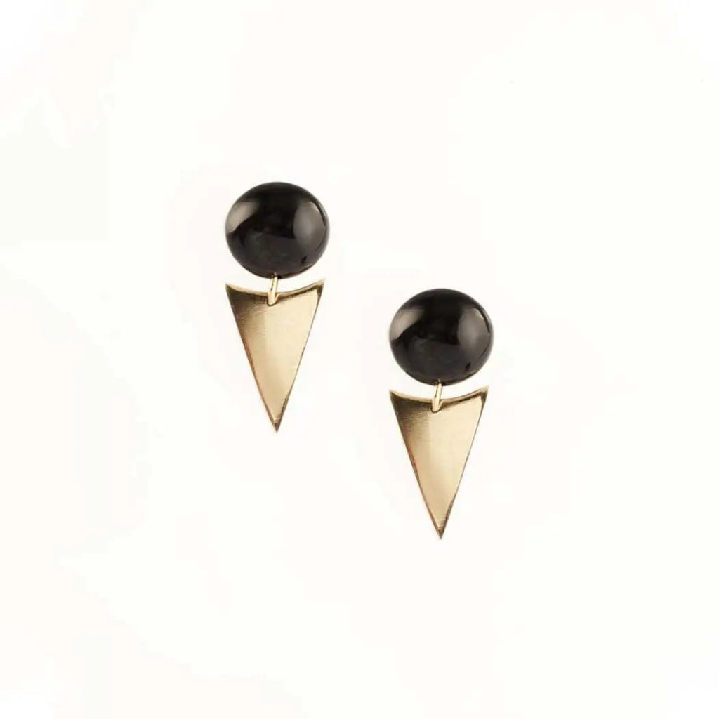 Kipato Unbranded - Pyramid Bone Earrings (black & white) 